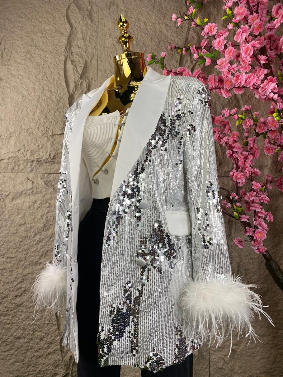 BLAZER LARGO DE LENTEJUELAS Y PLUMAS PLATA - Imagen 4