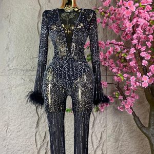 JUMPSUIT CON BRILLOS Y PLUMAS NEGRO