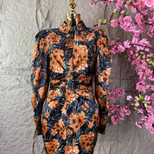 VESTIDO DRAPEADO ML FLOREADO NEGRO